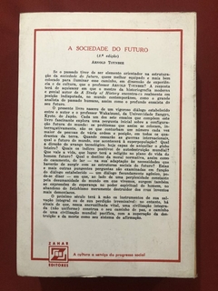 Livro - A História Como Ciência Social - Pierre Chaunu - Editora Zahar - comprar online