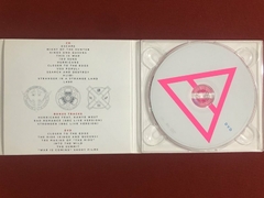 CD + DVD - Thirty Seconds To Mars - This Is War - Seminovo na internet