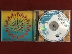 CD Duplo - Ozric Tentacles - Tantric Obstacles - Seminovo - Sebo Mosaico - Livros, DVD's, CD's, LP's, Gibis e HQ's