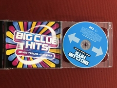 CD Duplo - Big Club Hits - 2006 - Importado - Seminovo - Sebo Mosaico - Livros, DVD's, CD's, LP's, Gibis e HQ's