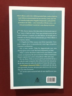 Livro - Um Milagre Chamado Chika - Mitch Albom - Seminovo - comprar online