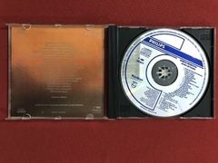 CD - Maria Bethânia - Nossos Momentos - Nacional - Seminovo na internet