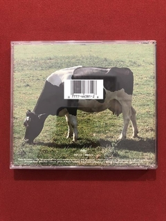 CD - Pink Floyd - Atom Heart Mother - Importado - Seminovo - comprar online