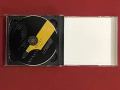 CD Duplo - Dionne Warwick - The Collection - Import - Semin. - Sebo Mosaico - Livros, DVD's, CD's, LP's, Gibis e HQ's