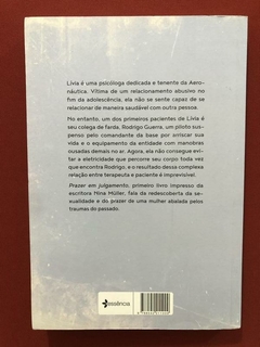 Livro - Prazer Em Julgamento - Nina Muller - Seminovo - comprar online