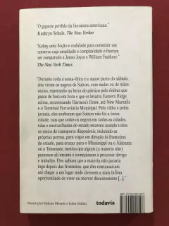 Livro - Um Tambor Diferente - William Melvin Kelley - Todavia - Seminovo - comprar online