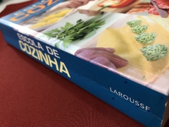 Livro - Escola De Cozinha - Receitas Ilustradas - Larousse na internet