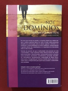 Livro - Nos Domínios Da Mediunidade - Chico Xavier - Ed. Feb - Seminovo - comprar online