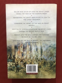 Livro - The Soviet Union At War - David R Stone - Ed. Pen - comprar online