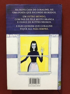 Livro - Coraline - Neil Gaiman - Editora Intrínseca - Seminovo - comprar online