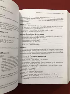 Livro - Acupuntura Tradicional - Ysao Yamamura - Ed. Roca - Capa Dura - loja online