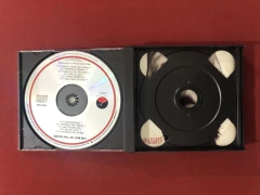 CD Duplo - The Doors - The Best Of - Importado - Seminovo - Sebo Mosaico - Livros, DVD's, CD's, LP's, Gibis e HQ's