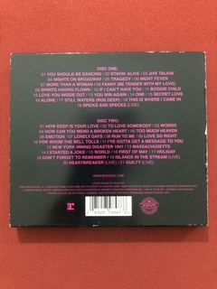 CD Duplo - Bee Gees - The Ultimate - Importado - Seminovo - comprar online
