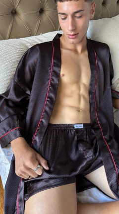 BATA RASO M/LARGA ESTAMPADA UOMO (1-30) en internet