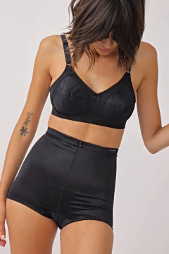 TRUSA SATEN Y LYCRA (942S) en internet