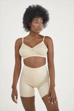 TRUSA C/PIERNA SATEN Y LYCRA (940DS) en internet