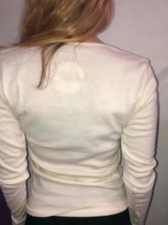 CAMISETA MANGA LARGA CON APLIQUE (601) - comprar online