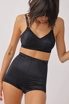 TRUSA SATEN Y LYCRA (942E) en internet