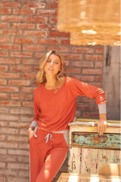 PIJAMA M/LARGA P/LARGO CON BOLSILLO (9131K) - Victoria Garrido Lenceria