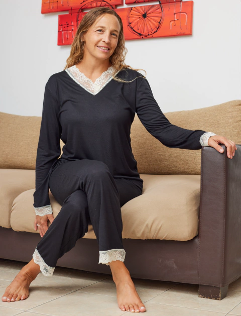 PIJAMA M/LARGA P/LARGO CON PUNTILLA ESCOTE V (3613E)