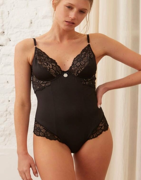 BODY DE LYCRA Y ENCAJE CHANTAL (6010N)