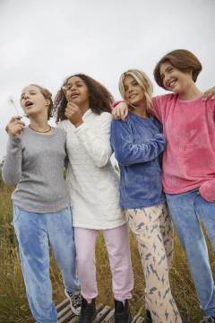 Imagen de BUZO NENA MIX AND MATCH (382-22)