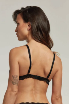 TRIANGULO CON RELLENO Y PUNTILLA (4376) - tienda online