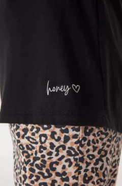 PIJAMA MUSCULOSA Y CAPRI PRINT (WO15154V23) - comprar online