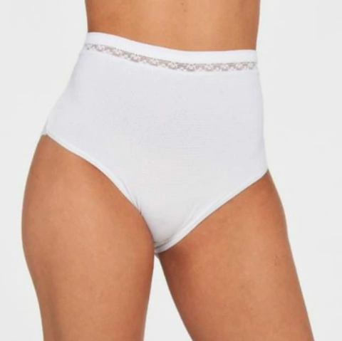 UNIVERSAL LYCRA FANTASIA Y PUNTILLA (2015)