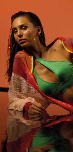 DOS PIEZAS TOP A UN HOMBRO C/ RELL Y COLALESS C/ CINTURA SPRITZ (560-23) en internet