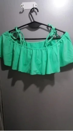 TOP CON VOLADO (435-00) - Victoria Garrido Lenceria