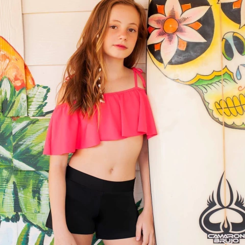 TOP CON VOLADO (435-00)