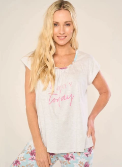 PIJAMA M/CORTA Y CAPRI ENJOY TODAY LADY (2543MA) - Victoria Garrido Lenceria