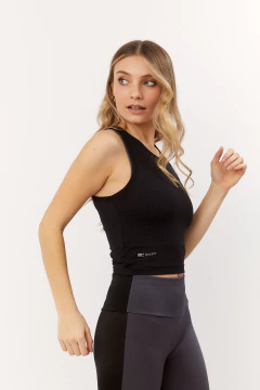 CAMISETA CROP TOP T-SHIRT (20235-020) - Victoria Garrido Lenceria