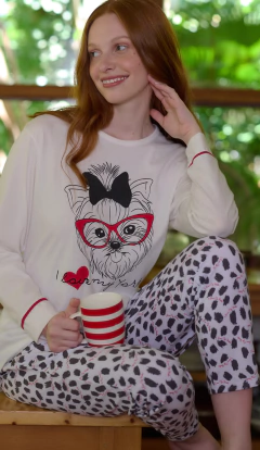 PIJAMA M/LARGA P/LARGO CON ESTAMPA YORKIE 5-7 (2405E)