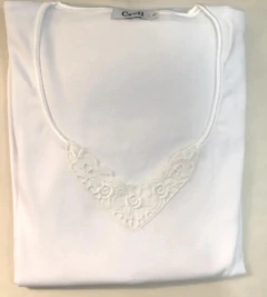 CAMISETA MANGA LARGA CON APLIQUE (601) en internet