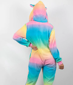 MONO MULTICOLOR CON CAPUCHA Y OREJITAS (21085)