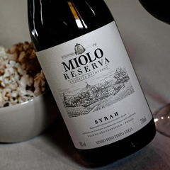 Imagem do Vinho Miolo Reserva Tinto Branco Seco Sabores Garrafa 750ml