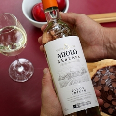 Imagem do Vinho Miolo Reserva Tinto Branco Seco Sabores Garrafa 750ml