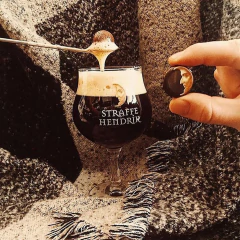 Cerveja Straffe Hendrik Quadrupel Belga Escura Garrafa 330ml