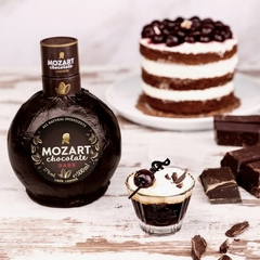 Licor Mozart Dark Chocolate Meio Amargo Garrafa 700ml