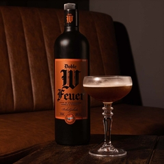 Licor Doble W Feuer Fino Steinhaeger Canela e Pimenta 900ml