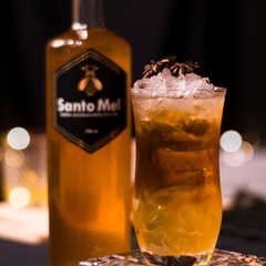 Cachaça Santo Mel Aperitivo Premium com Mel Garrafa 700ml - comprar online