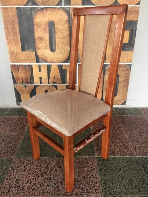 Silla pilar respaldo tapizado, reforzadas