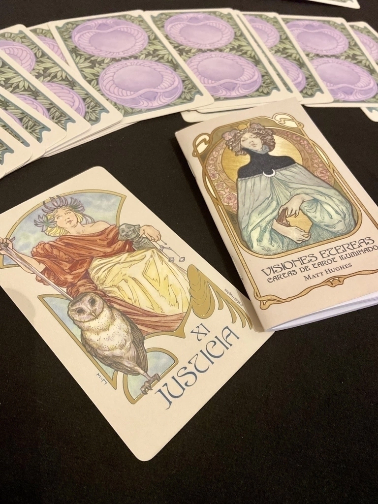 VISIONES ETÉREAS cartas de tarot iluminado