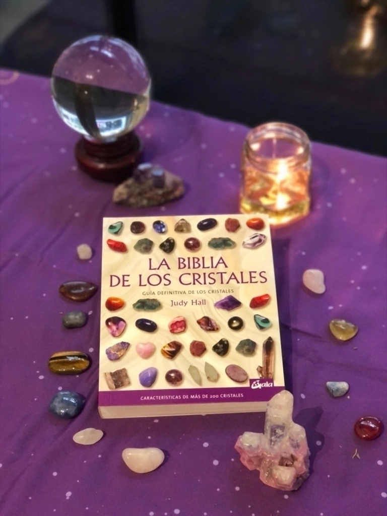 Libro La Biblia de los cristales