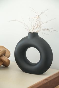 Florero Negano - Eunoia.Estudio