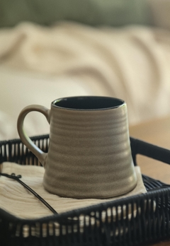 Taza Pirámide en internet