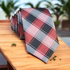 Gravata Slim Fit Xadrez Vermelha e Branca - DF Gravatas 
