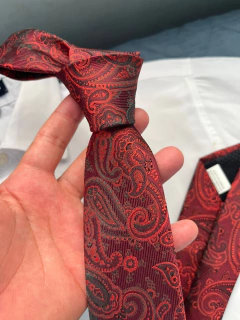 Gravata Semi Slim Kashmir Vermelha - 2400 Fios - comprar online